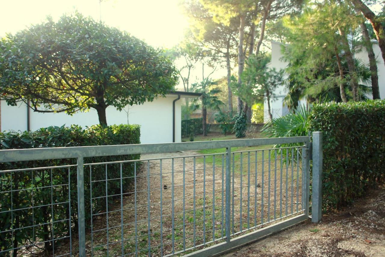 Villa A Lignano Con 2 Camere E Giardino 리그나노 사비아도로 외부 사진